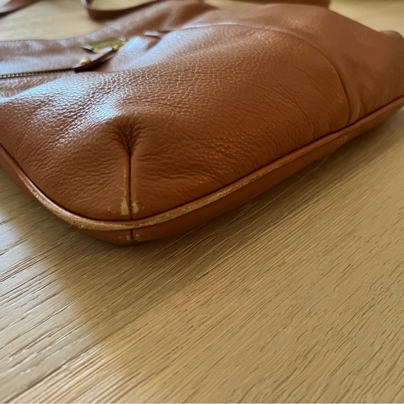 Modalu tan crossbody - Picture 2 of 7